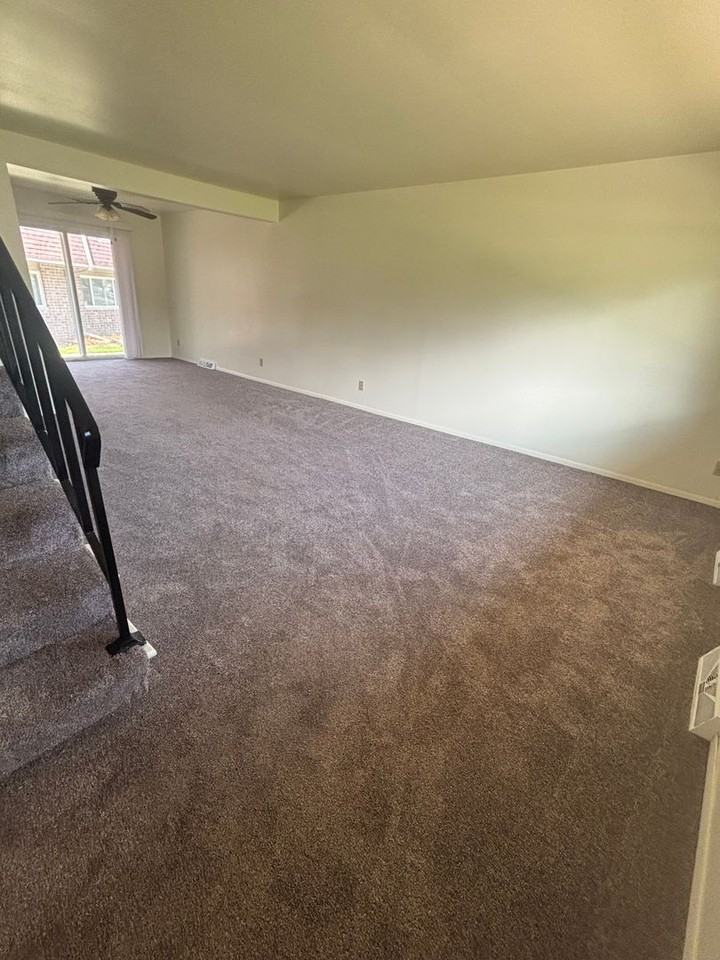 224 Falls Rd - Photo 5 of 18