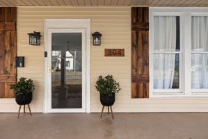 featured image of 304 Plum St #B