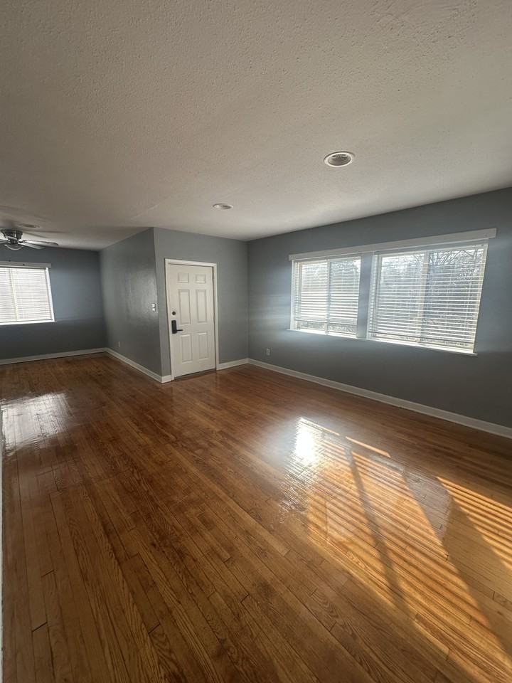 4217 Chamberlayne Ave #2 - Photo 6 of 8