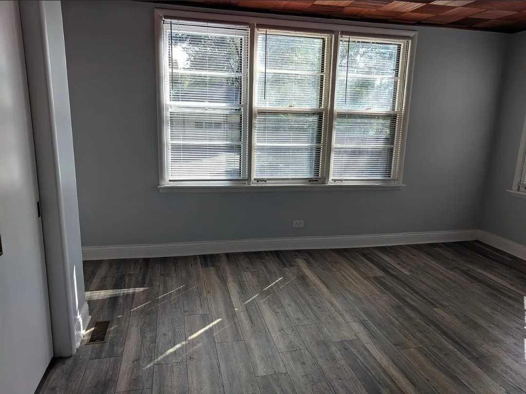 619 E 142nd St - Photo 6 of 8