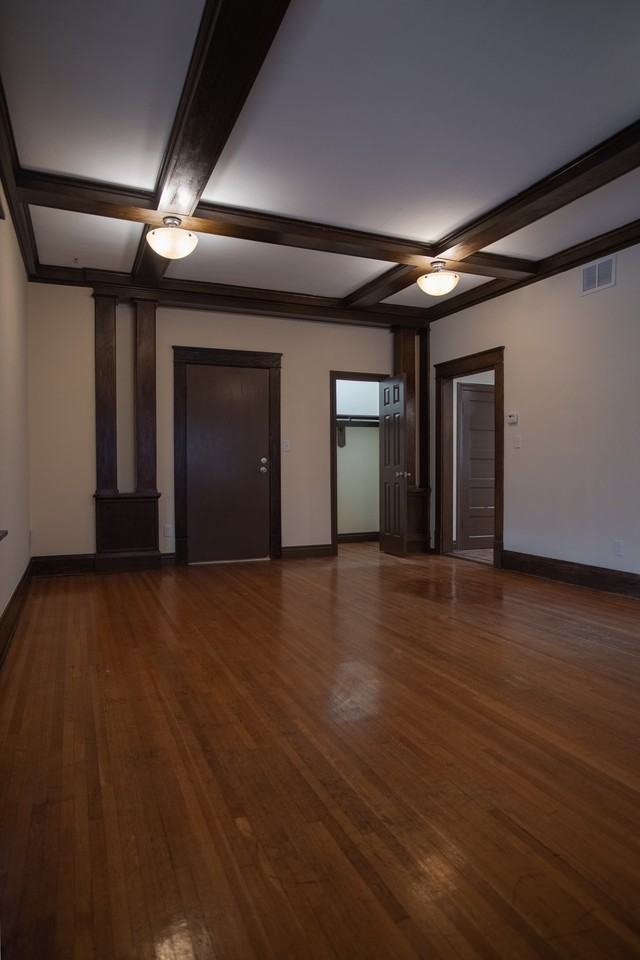 121 N 38th Ave #1 - Photo 3 of 19