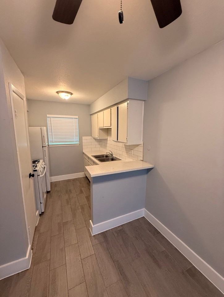 7818 Calhoun Rd #7 - Photo 3 of 12