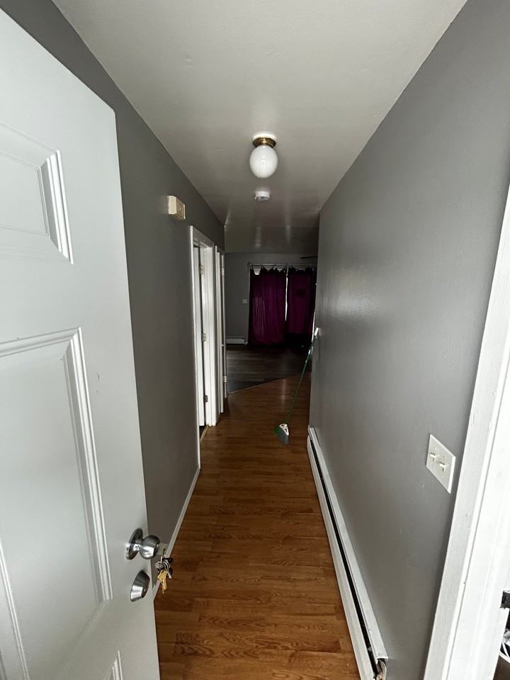 3112 Prial Ave #4 - Photo 3 of 9