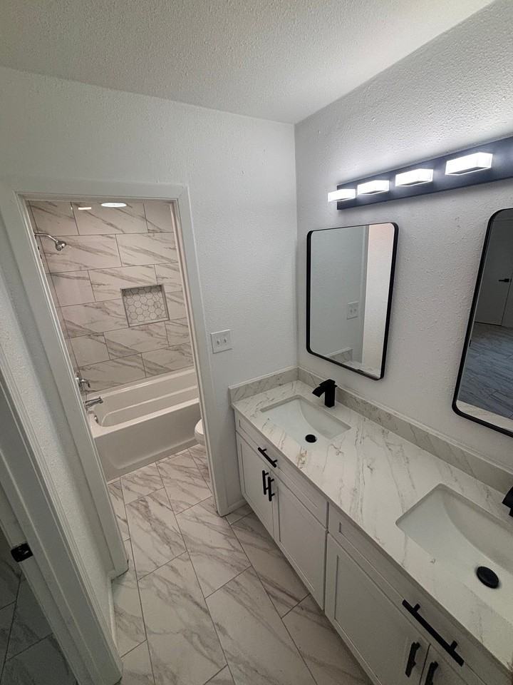 7022 Winter Park Pl - Photo 7 of 15