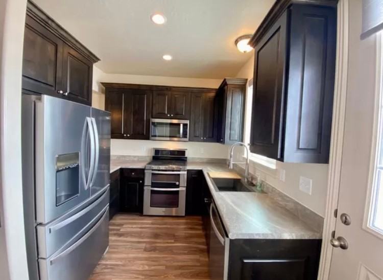 683 Ne - Photo 4 of 10