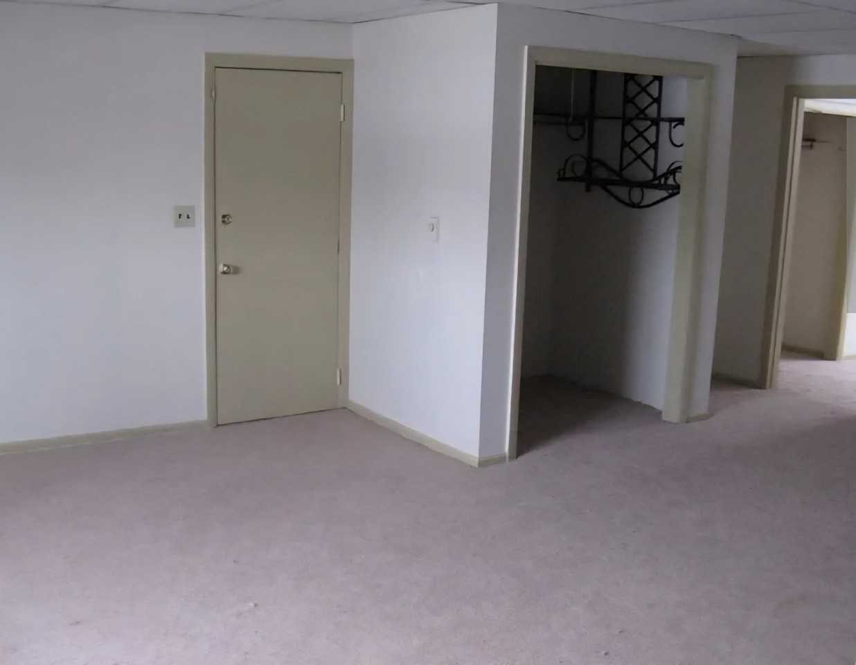 165 Main St #6 - Photo 3 of 4