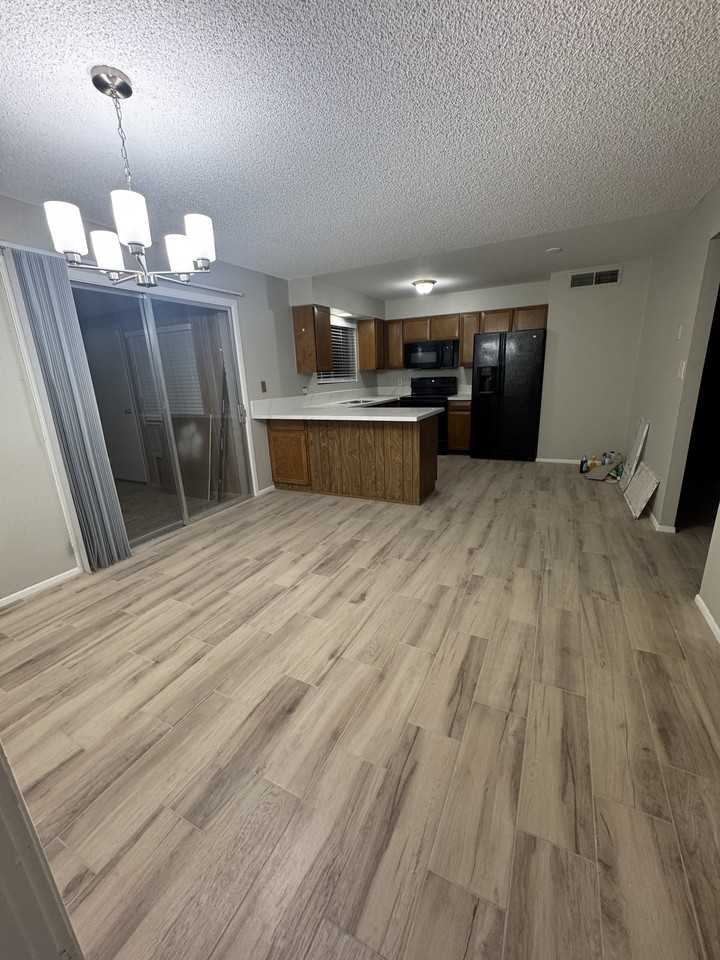 3410 E Shaw Butte Dr - Photo 7 of 7
