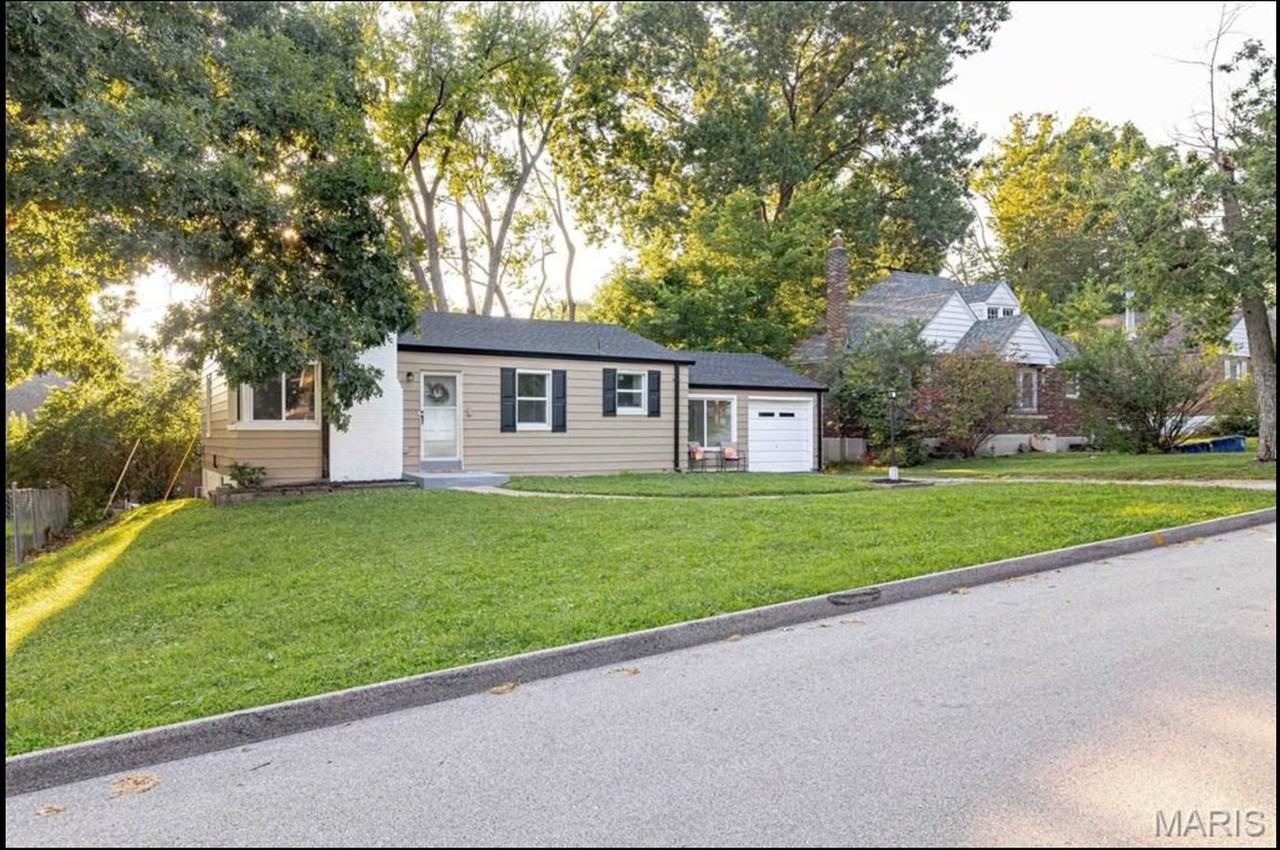 3709 Eminence Blvd - Photo 2 of 22