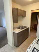 351 Hawthorne Cir #5 - Photo 1 of 1