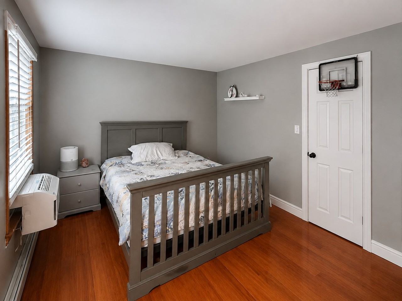 22 W Rosedale Ave - Photo 6 of 8