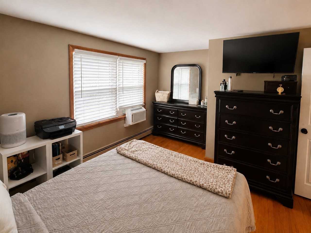 22 W Rosedale Ave - Photo 7 of 8