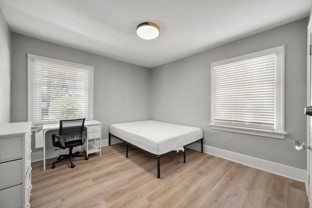 4525 5th Ave Ne #1A - Photo 1 of 1