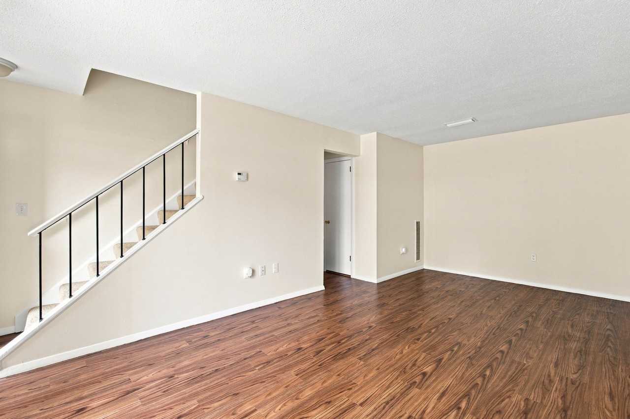 99 Cottonwood Rd - Photo 5 of 30
