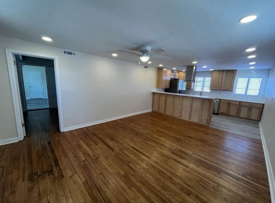 3012 N Lee Ave #C - Photo 3 of 17