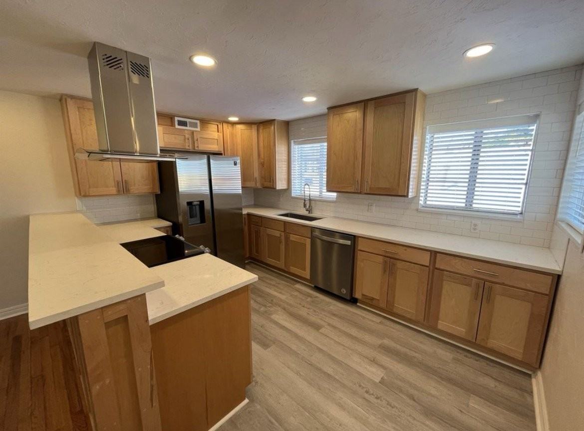 3012 N Lee Ave #C - Photo 4 of 17