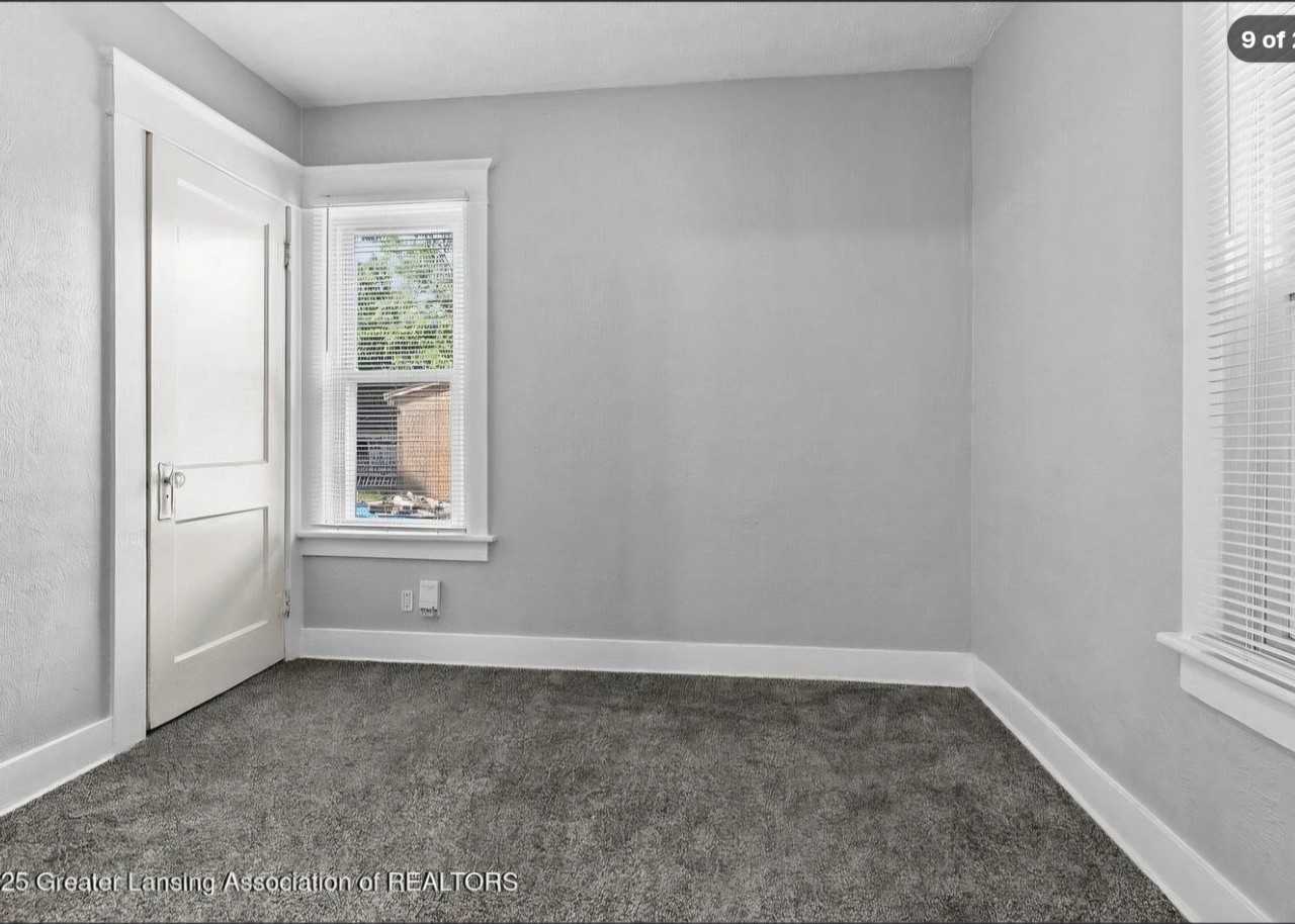 820 Middle St - Photo 5 of 12