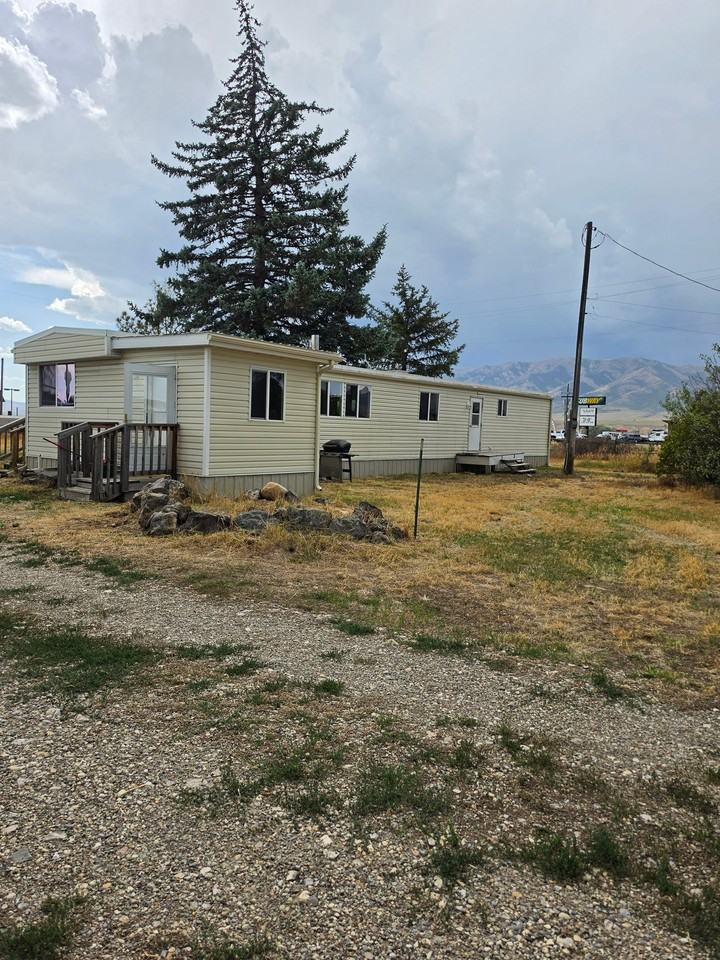 1112 E Highway - Photo 2 of 19