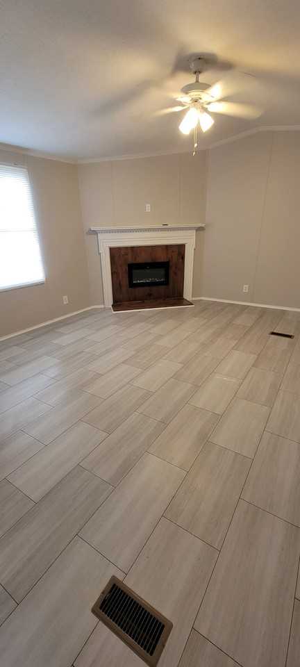 136 Candy Queen Ln - Photo 3 of 11