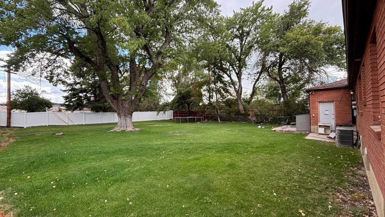 528 En - Photo 4 of 12