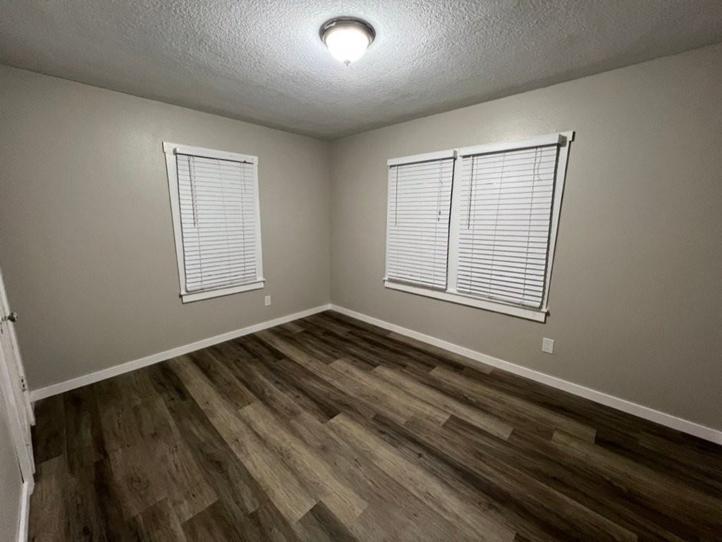 3607 9Th St E - Photo 2 of 7