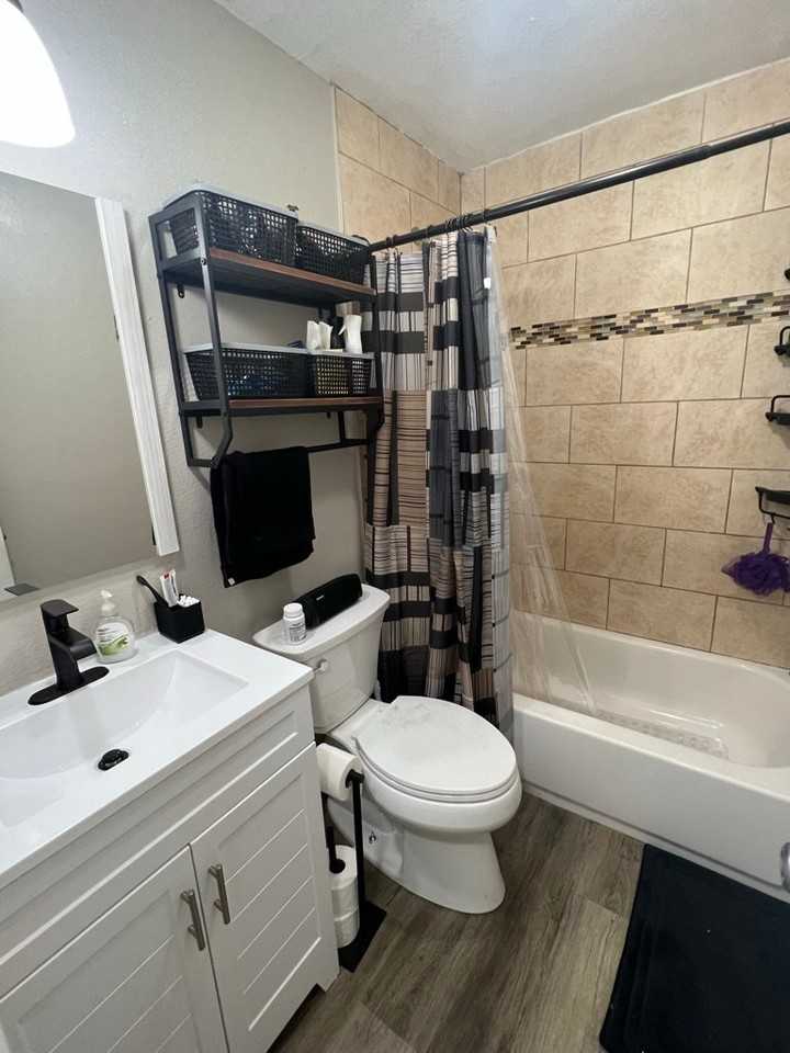 3607 9Th St E - Photo 4 of 7