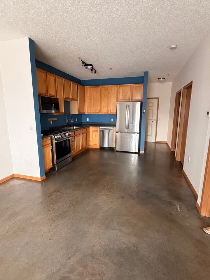 2929 21st Ave S #204 - Photo 3 of 10