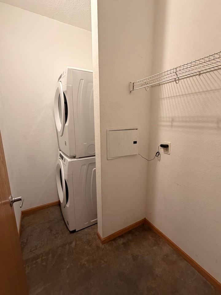 2929 21st Ave S #204 - Photo 7 of 10