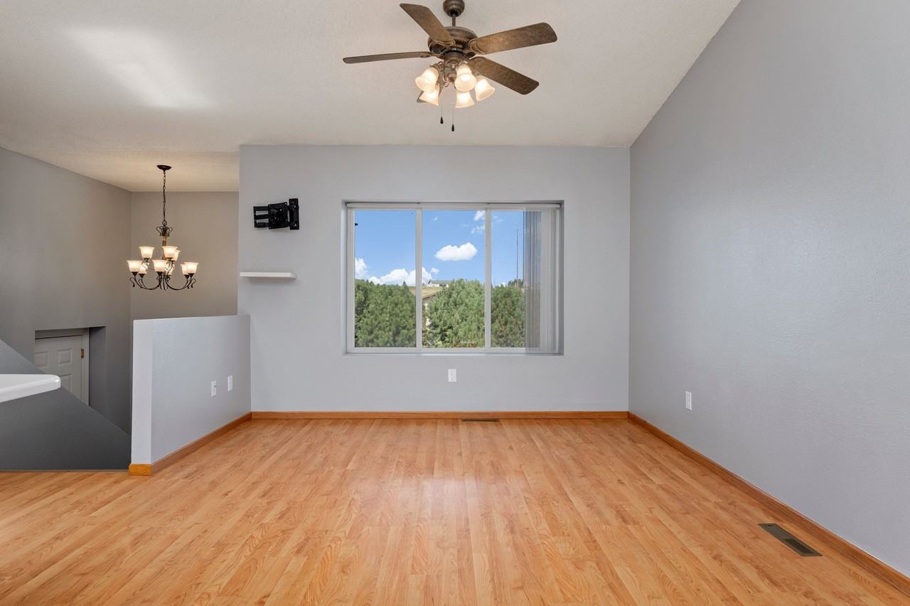 2501 E Capitol Ave - Photo 7 of 12