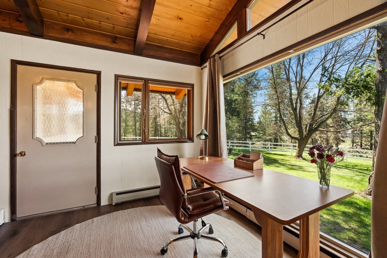 130 Shawnee Dr - Photo 2 of 20