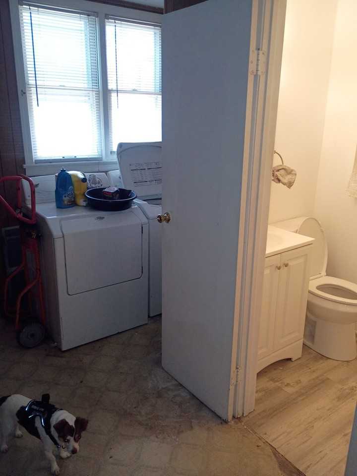 989 S Broad St - Photo 5 of 7