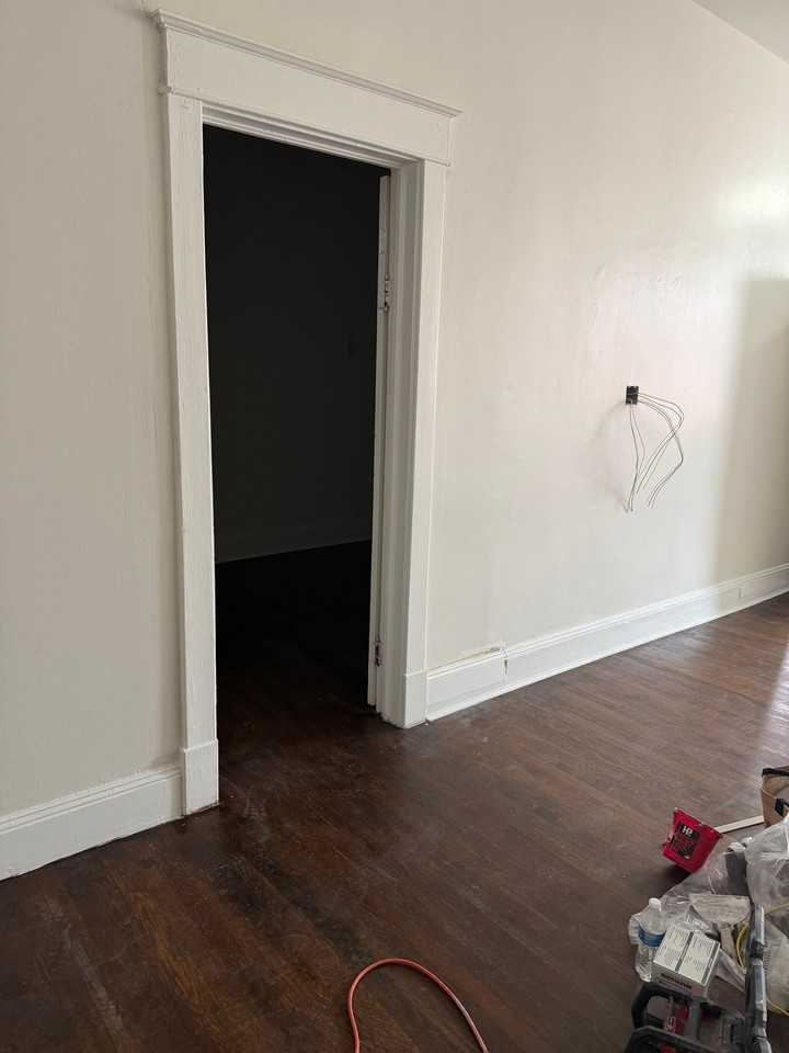 204 Washington Ave - Photo 5 of 10