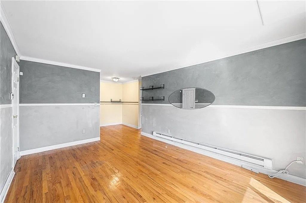 187 Seaver Ave #1 - Photo 3 of 9