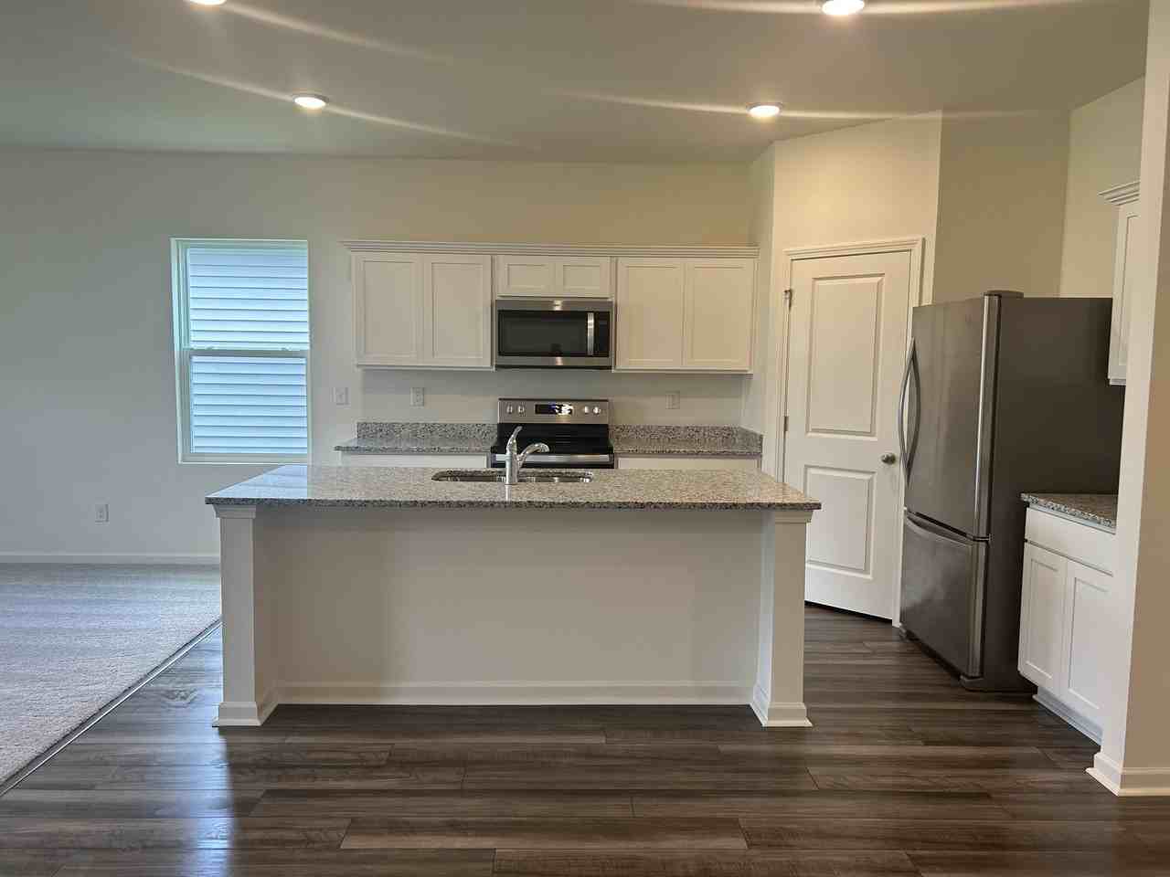 155 Plantersfield Dr - Photo 3 of 16