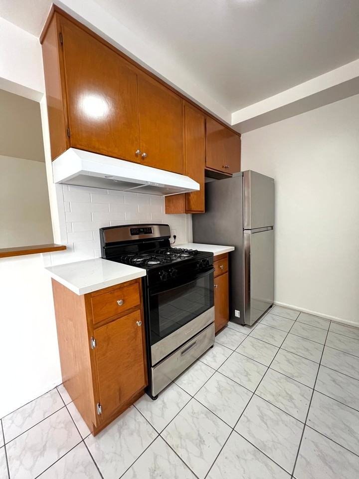 1322 Amherst Ave, Los Angeles, Ca #8 - Photo 4 of 12