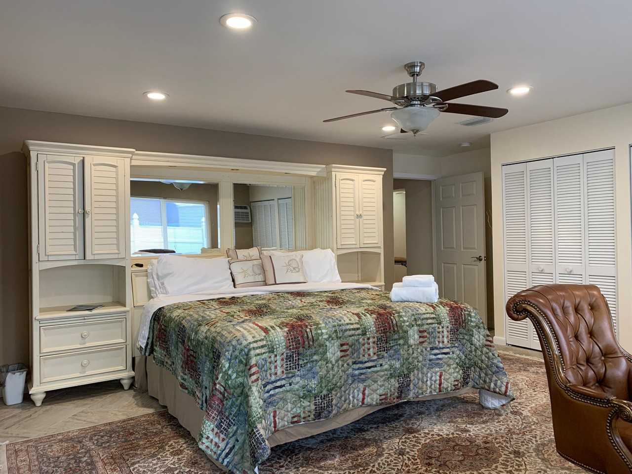 802 Victoria Dr #4 - Photo 4 of 13