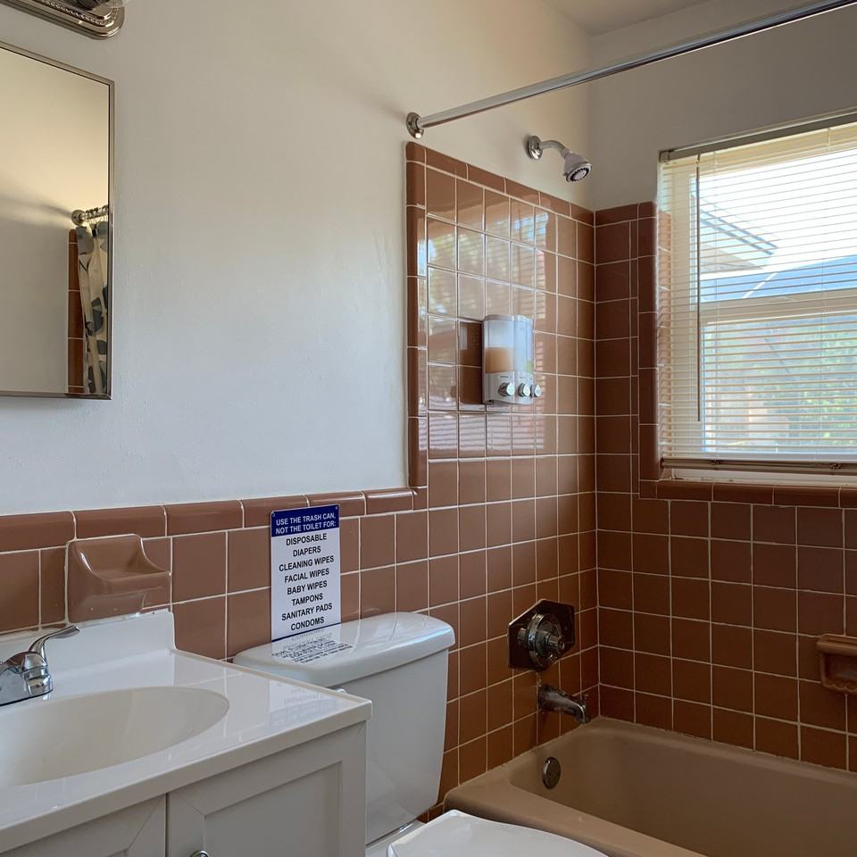802 Victoria Dr #4 - Photo 6 of 13