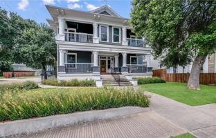 featured image of 201 E Courtland Pl #101