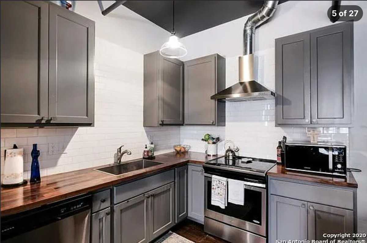 201 E Courtland Pl #101 - Photo 6 of 15