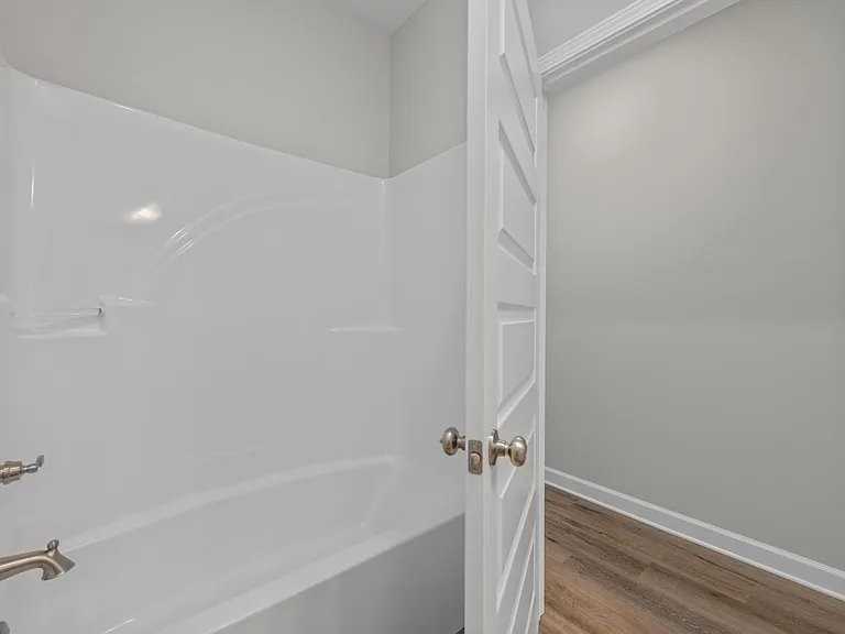 111 Shady Ln - Photo 4 of 18