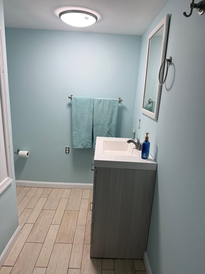 6403 Beechfield Ave - Photo 5 of 17