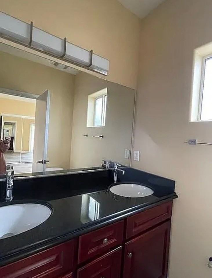 422 S Lake St #111 - Photo 5 of 11