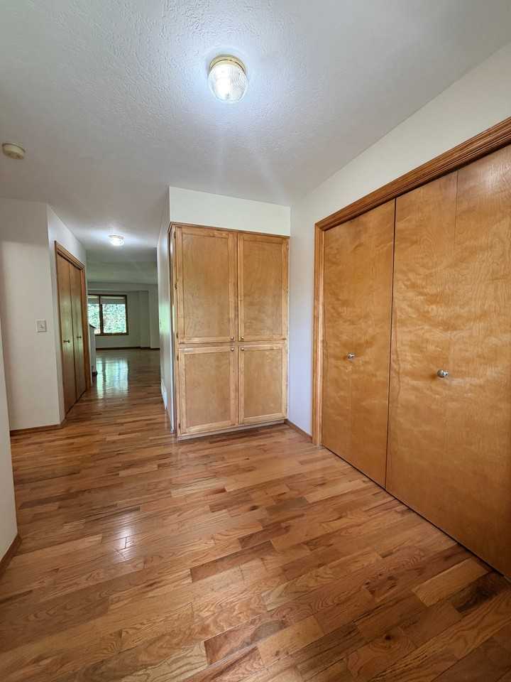 705 S 15th Ave - Photo 2 of 18