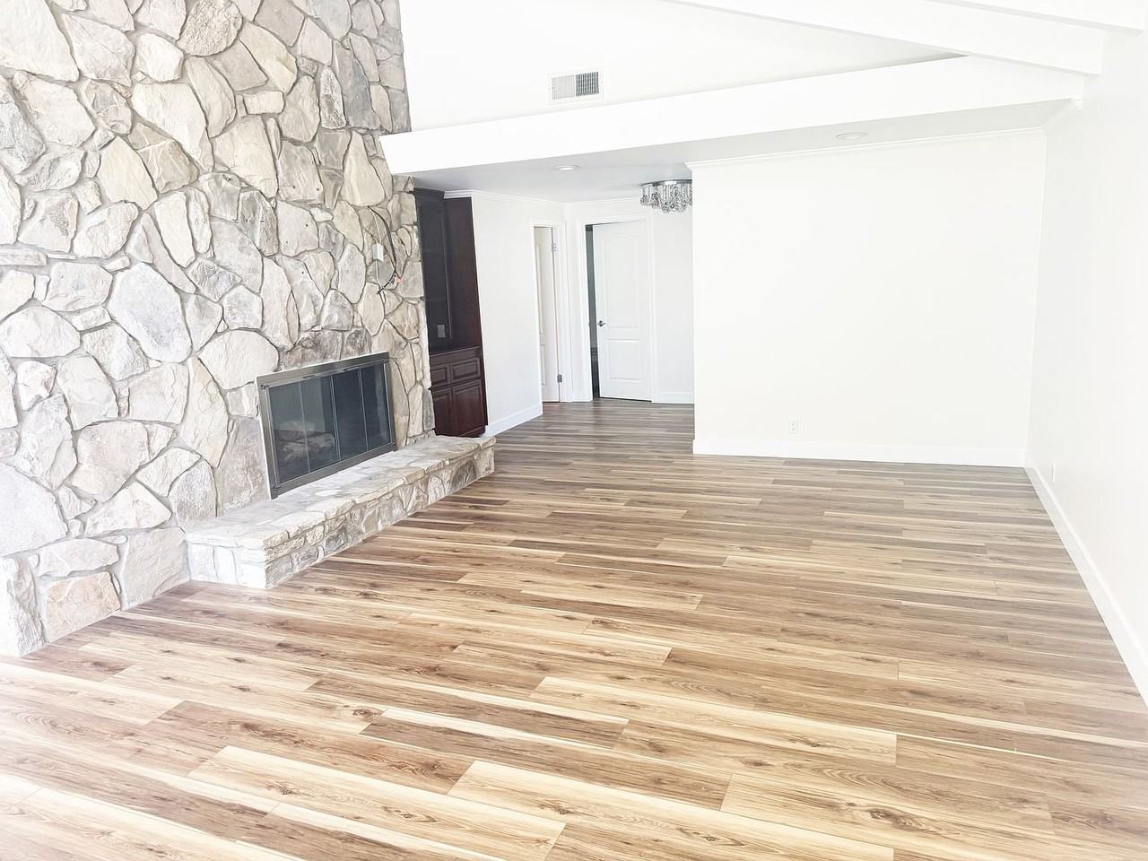8 Aurora Dr - Photo 7 of 20