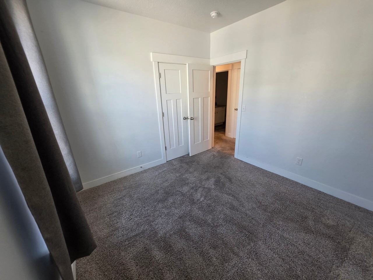 415 Nw #P - Photo 2 of 16