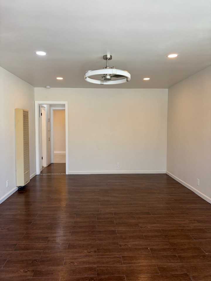 12416 Rose Ave #F - Photo 4 of 19