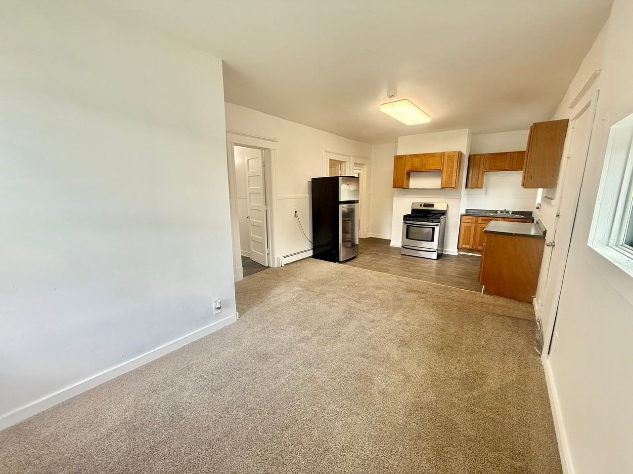 374 3rd Ave #1R - Photo 5 of 10