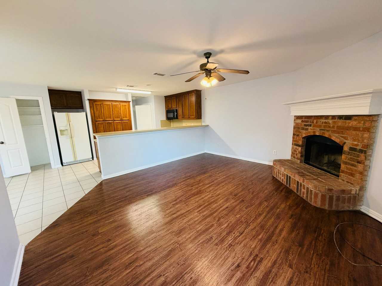 5713 Swords Dr - Photo 3 of 20