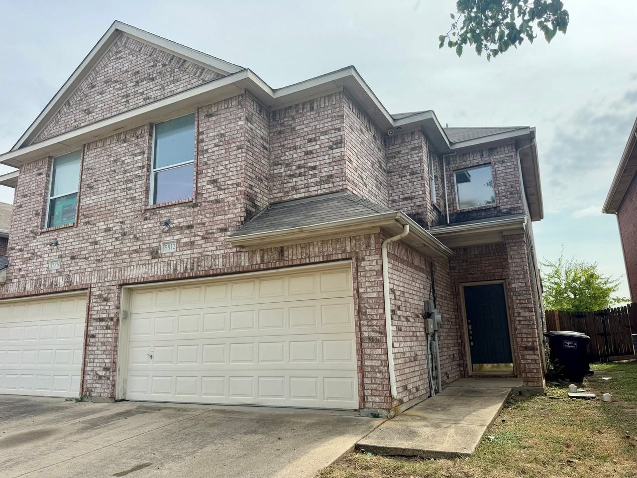 5812 Blackmon Ct - Photo 2 of 20