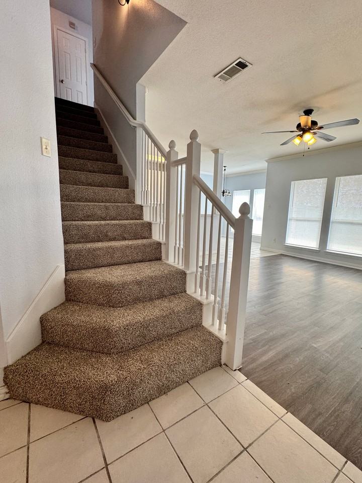 5812 Blackmon Ct - Photo 3 of 20