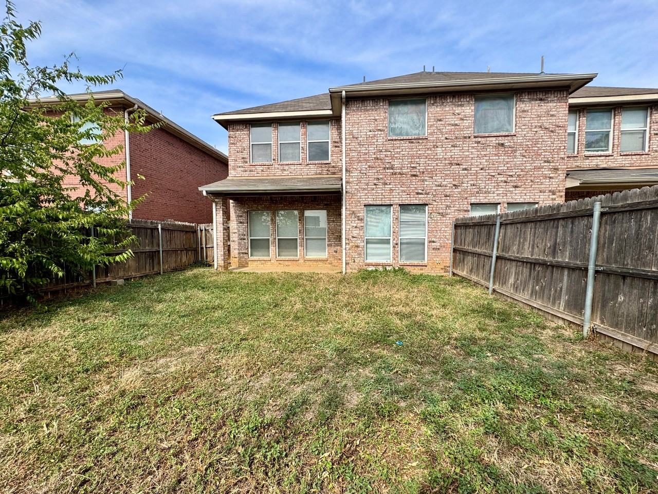 5812 Blackmon Ct - Photo 5 of 20